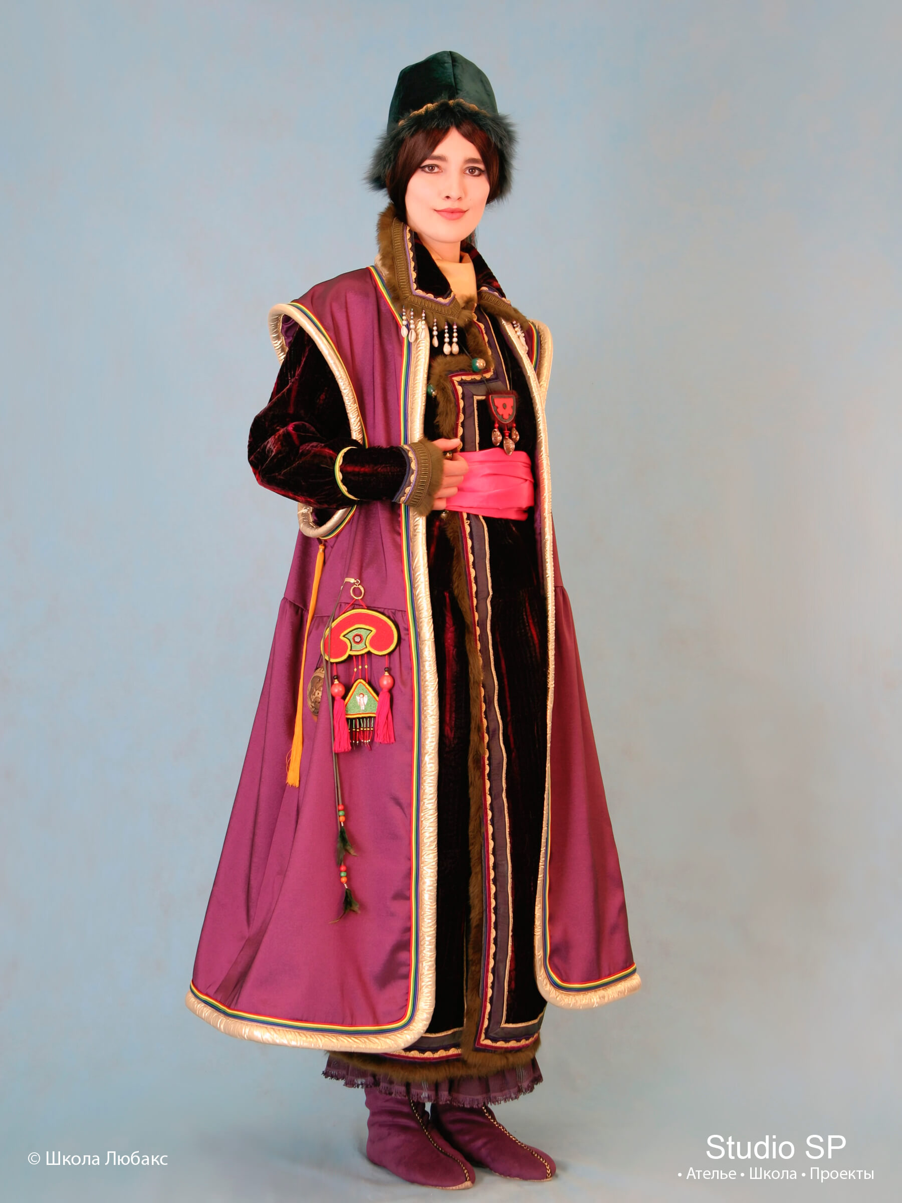 Алтай-кижи национальный женский костюм